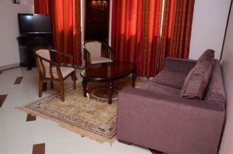 Hotel H�tel Les Ambassadeurs