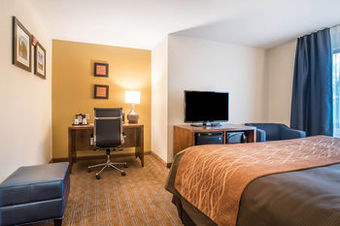 Motel Comfort Inn & Suites