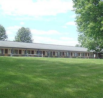 Amish Lanterns Motel