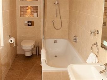 Hostal Duke Of Wellington - Inn