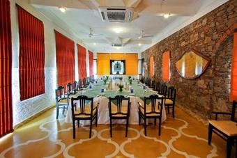 Hotel Neemrana Fort-palace
