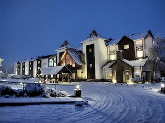 Xelena Hotel & Suites