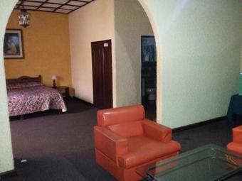 Hotel Villa Real Plaza