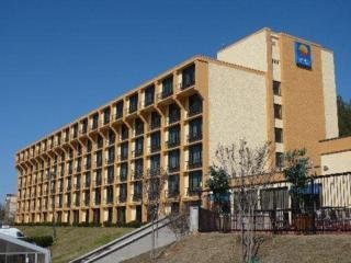 Hotel Comfort Inn & Suites Airport Camp Creek