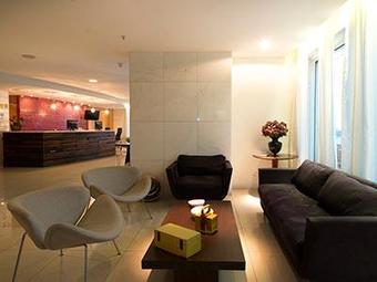 Hotel Maca� Othon Suites
