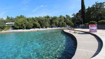 One-bedroom Apartment In Malinska/insel Krk 13029