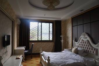 Hotel Dadongshan Holiday Inn