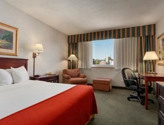 Hotel Baymont Inn And Suites Keokuk