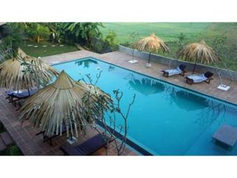 Villa Pinnawala & Restaurant