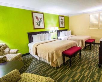 Hotel Quality Inn Oceanfront