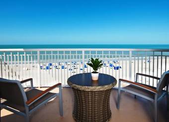 Hotel Beach House Suites