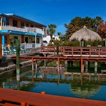 Hotel Bayview Plaza Waterfront Resort