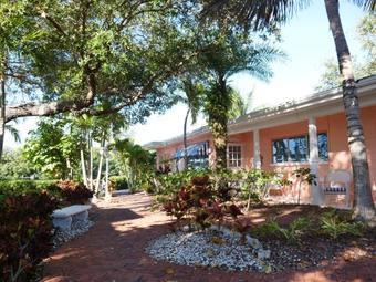 Hotel Siesta Key Bungalows