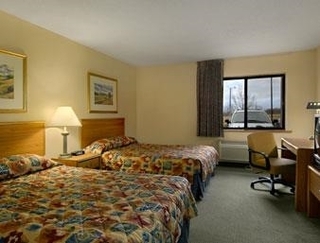 Hotel Baymont Inn And Suites Davenport