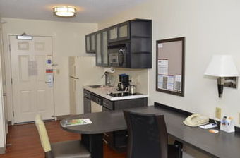 Hotel Candlewood Suites Detroit-warren