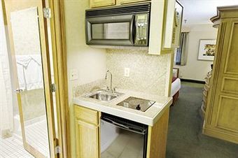 Livinn Hotel Cincinnati North/ Sharonville