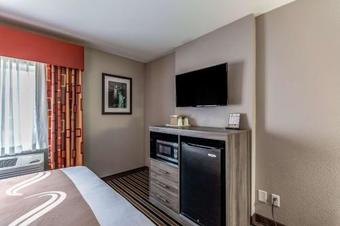 Hotel Quality Suites I-44