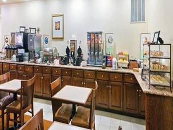 Posada Country Inn & Suites Lehighton