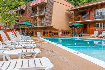 Hotel Quality Inn Creekside - Downtown Gatlinburg