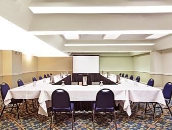 Motel Baymont Inn & Suites Houston- Sam Houston Parkway