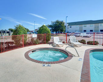 Hotel Quality Inn And Suites Terrell