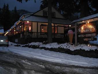 Whittaker's Motel & Historic Bunkhouse