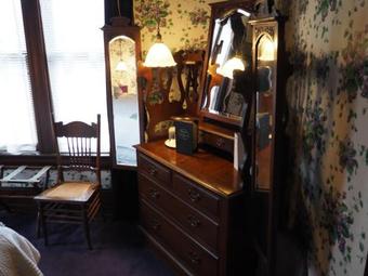 Bed & Breakfast Old Consulate Inn