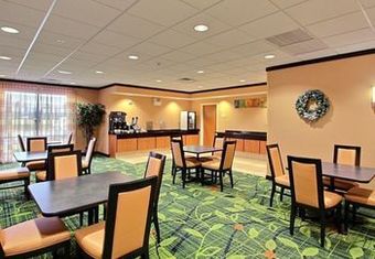 Hotel Fairfield Inn & Suites By Marriott Milwaukee Airport