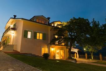 Hotel Villa De Santis