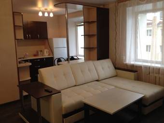 Apartment Tushkanova 3