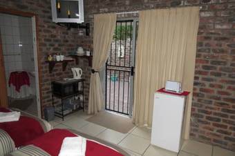 Hostal Coral Tree Guest Rooms