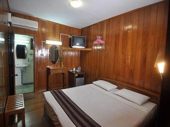 Hotel Green Land Motel