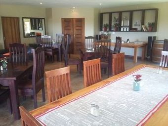 Hotel La Vue Guest Lodge And Function Venue