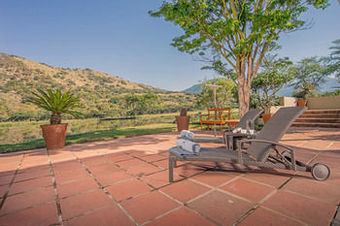 Posada Saragossa Game Reserve