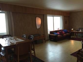 Reine Retro Villa - Cozy With A Fantastic View