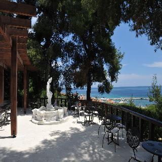 Rahoni Cronwell Park Hotel