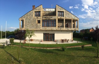 Hosteria La Moraleja