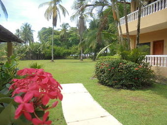 Hotel Delfin Beachfront Resort