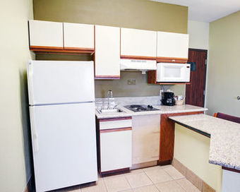 Hotel Quality Inn & Suites