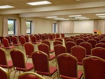 Hotel Ramada Bettendorf