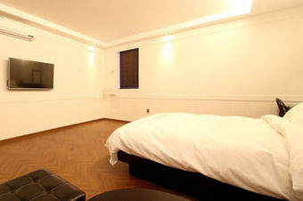 Hotel Stay 53