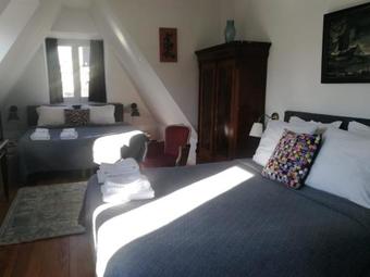Hostal B&B Central