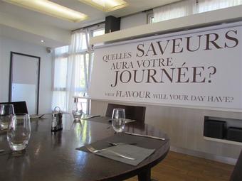 Hotel Kyriad Marne-la-vall�e-torcy