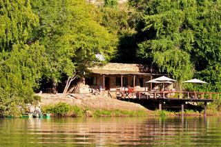 Hotel Kunene River Lodge