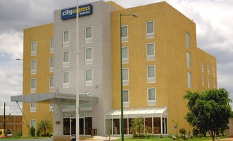 Hotel City Express Tepatitlan