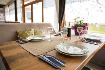 Seven Seasons Hotel & Spa