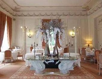 Hotel Chateau De Rochecotte