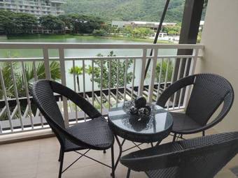 215 At Carola B Aparthotel - Pico De Loro