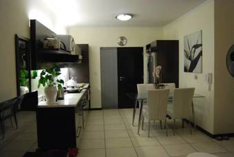 Strelitzia Apartment