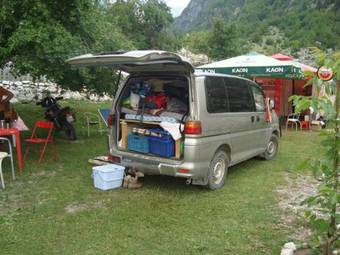 Hostal Guesthouse Marashi